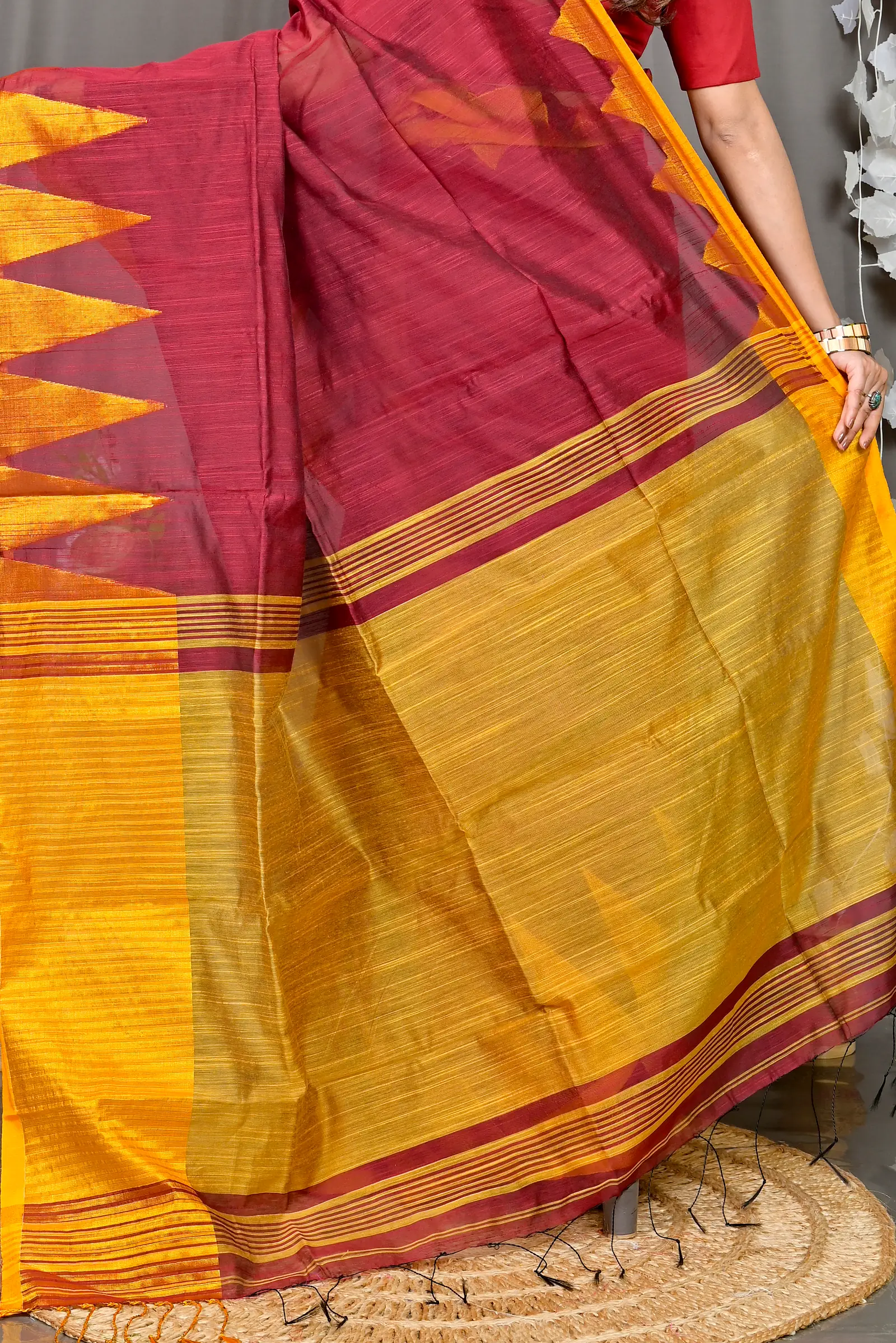 Maroon Cotton Blended Pariva Hand Loom Saree (363)